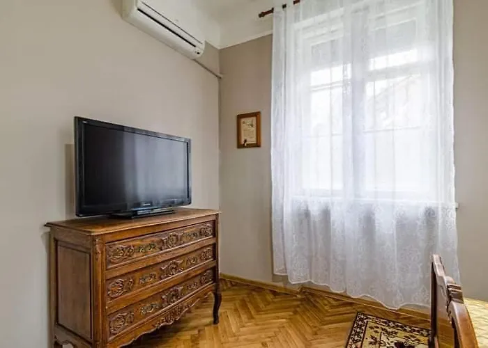 Apartment жасмин Warna